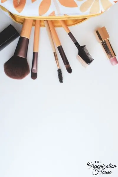 Makeup Organizing Ideas for the Bathroom - TheOrganizationHouse.com