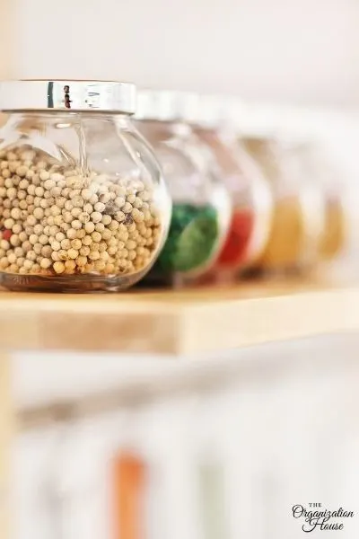 6 Things to Keep in Your Pantry